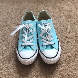 Light blue converse’s